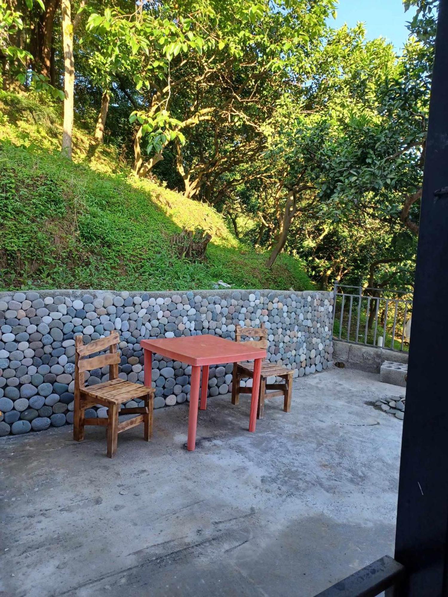Affittacamere Shamil House Makhinjauri Esterno foto