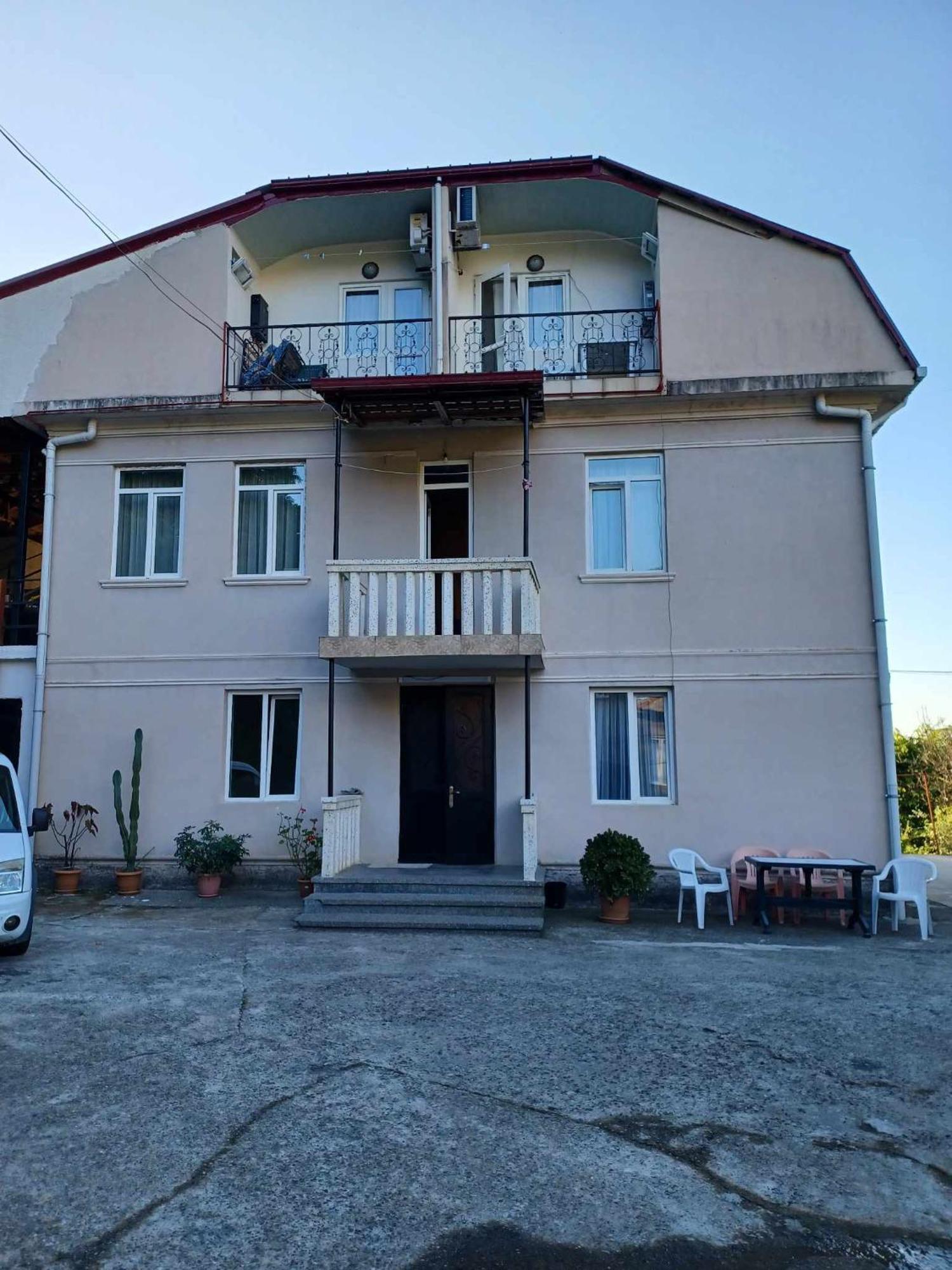 Affittacamere Shamil House Makhinjauri Esterno foto