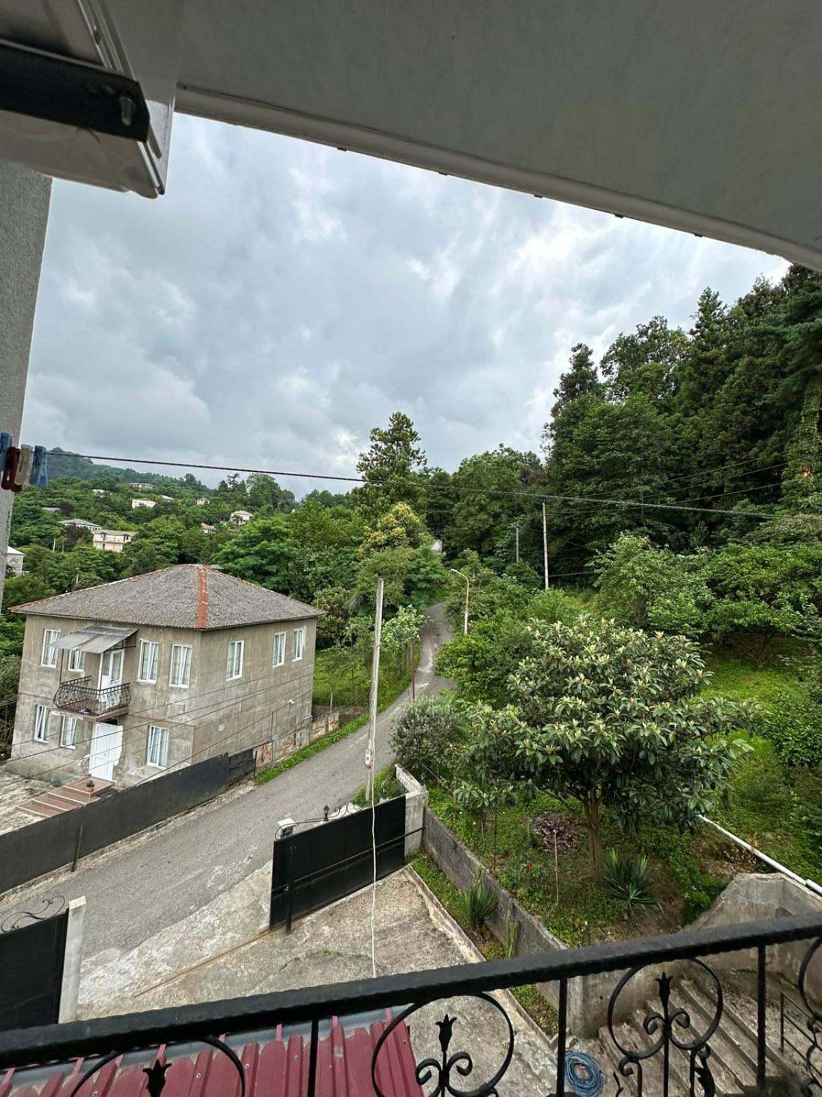 Affittacamere Shamil House Makhinjauri Esterno foto
