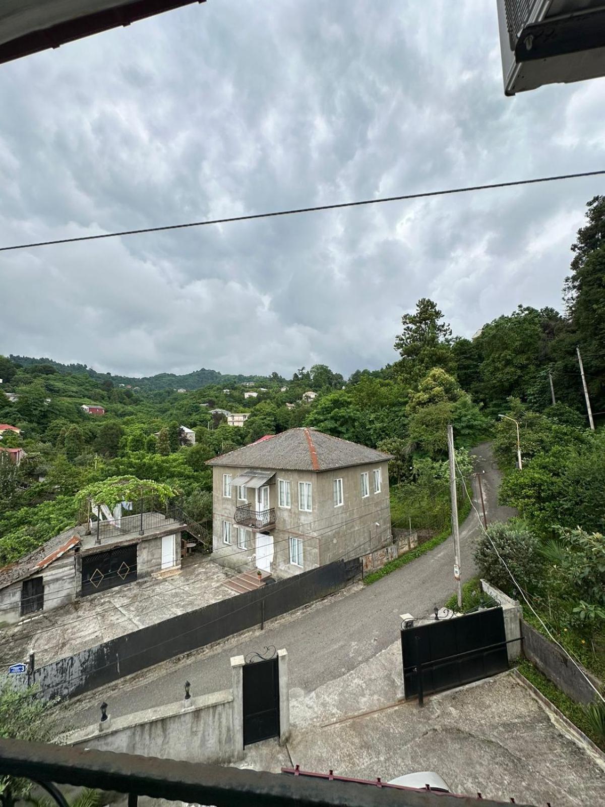 Affittacamere Shamil House Makhinjauri Esterno foto