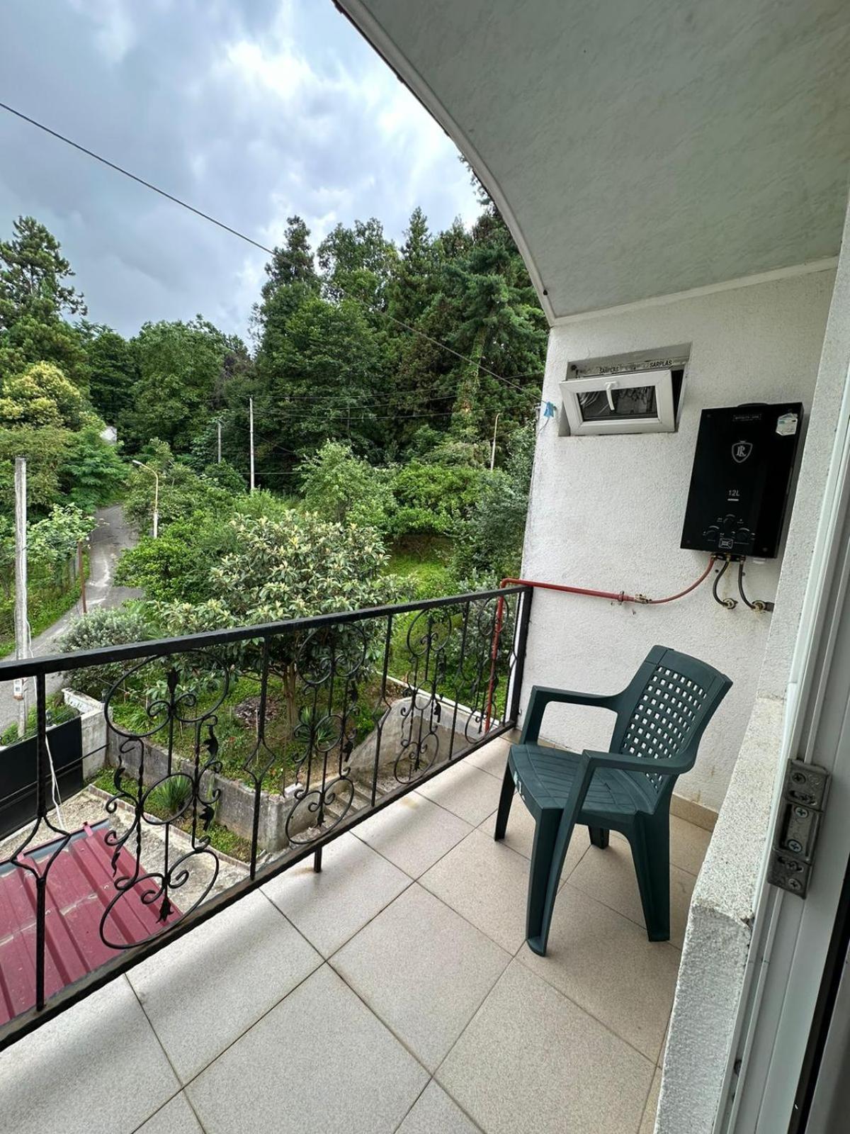 Affittacamere Shamil House Makhinjauri Esterno foto