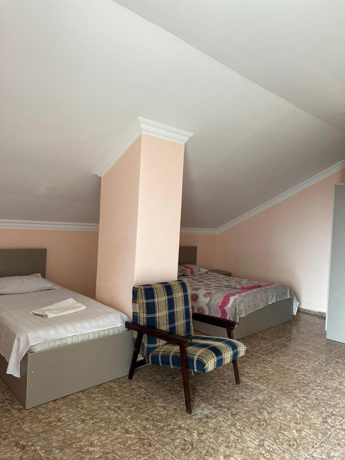 Affittacamere Shamil House Makhinjauri Esterno foto