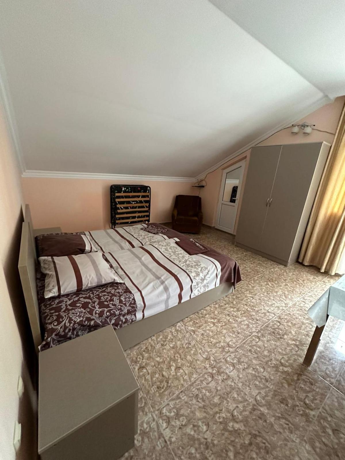 Affittacamere Shamil House Makhinjauri Esterno foto