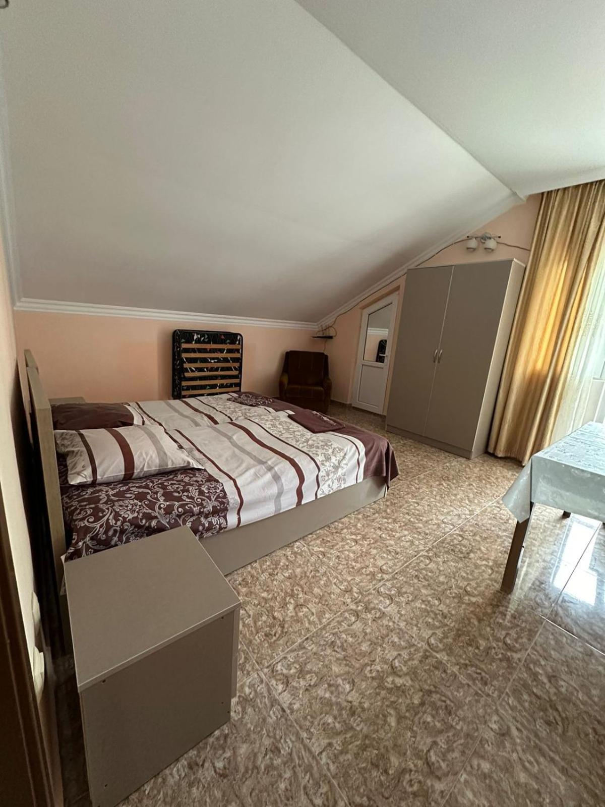 Affittacamere Shamil House Makhinjauri Esterno foto