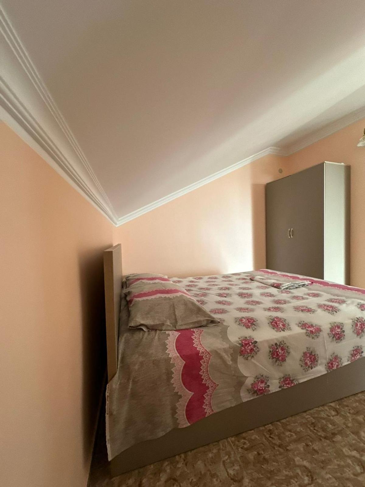 Affittacamere Shamil House Makhinjauri Esterno foto