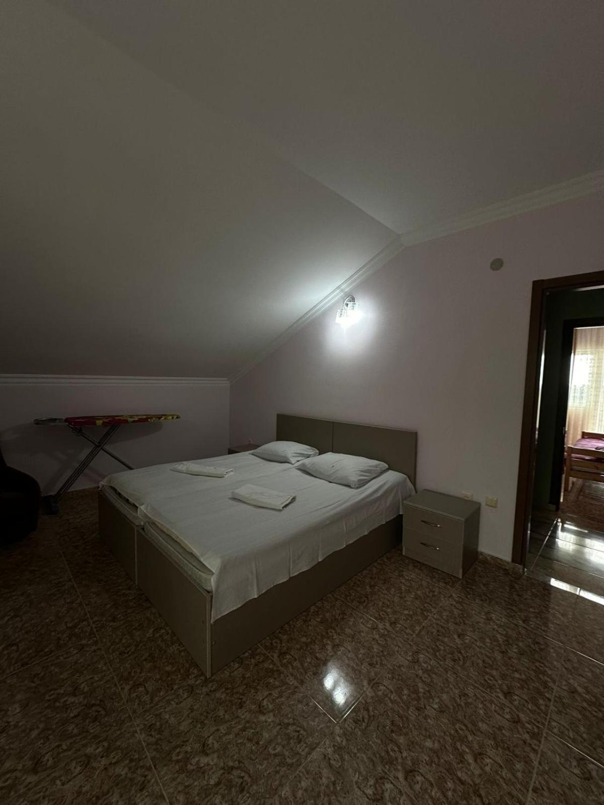 Affittacamere Shamil House Makhinjauri Esterno foto