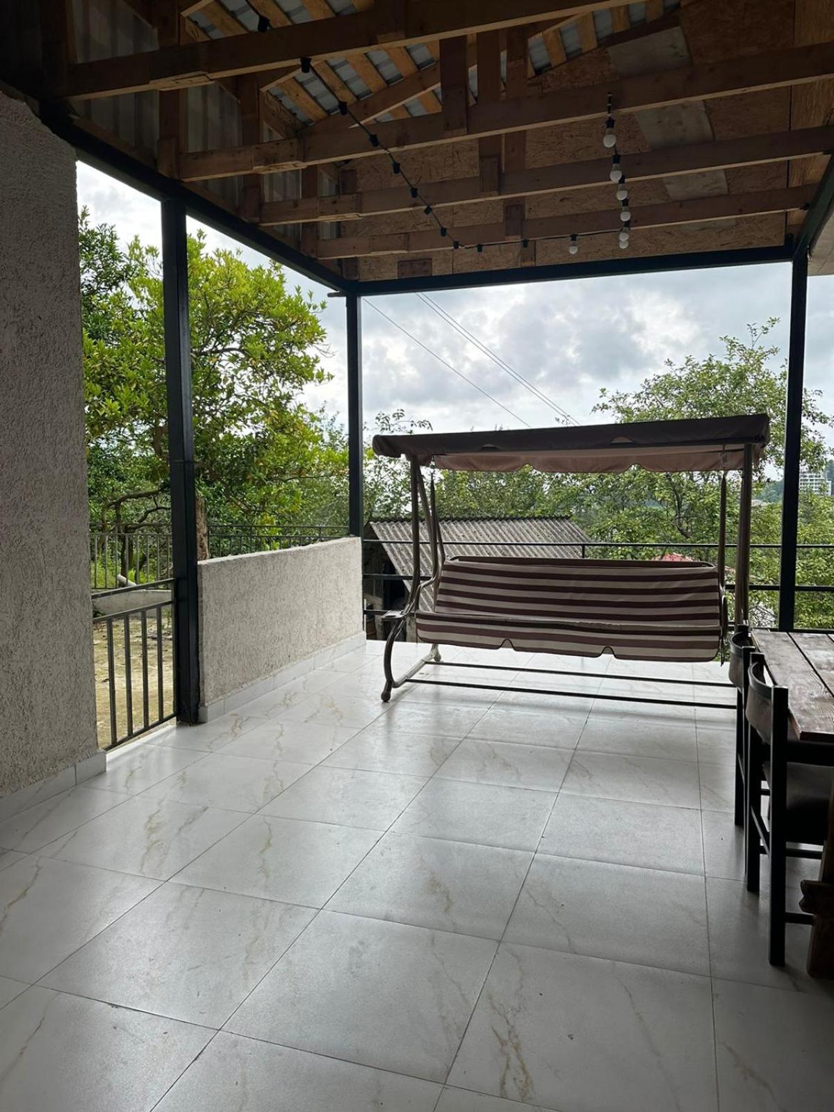 Affittacamere Shamil House Makhinjauri Esterno foto