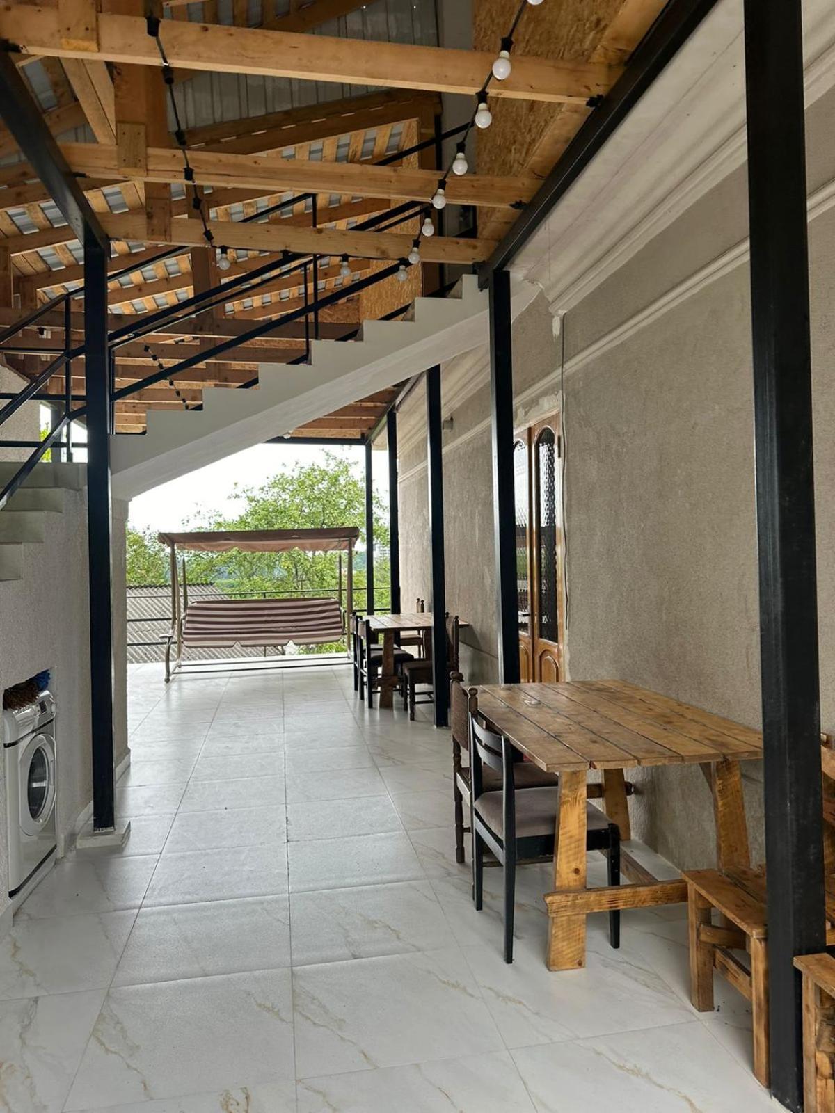 Affittacamere Shamil House Makhinjauri Esterno foto