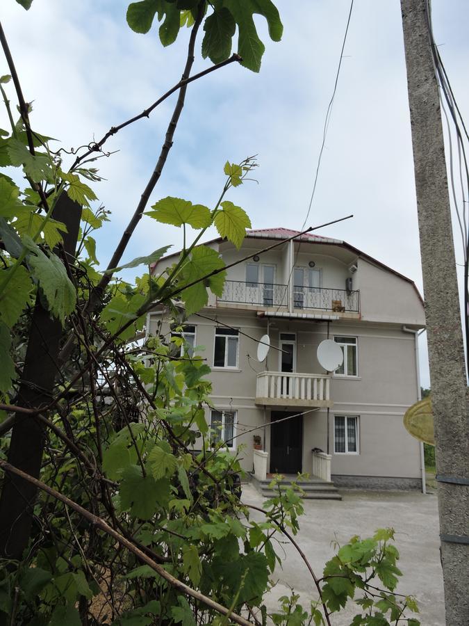 Affittacamere Shamil House Makhinjauri Esterno foto